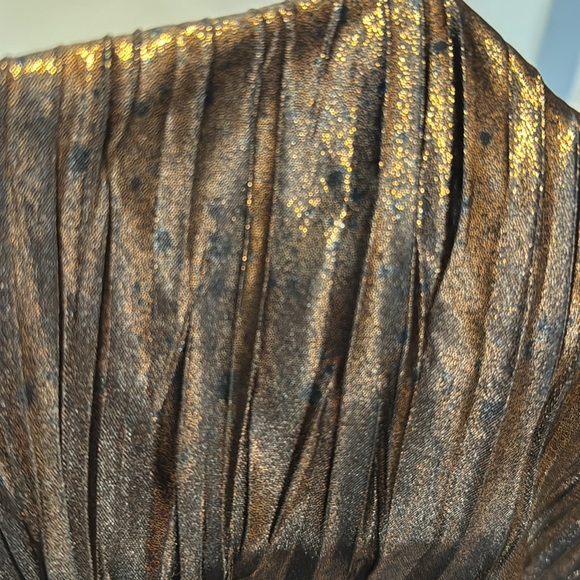 H&M Metallic Bronze Crinkled Tank - Picture 6 of 7
